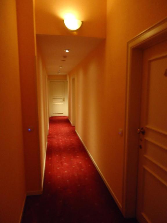 Matignon Hotel Bruselas Exterior foto
